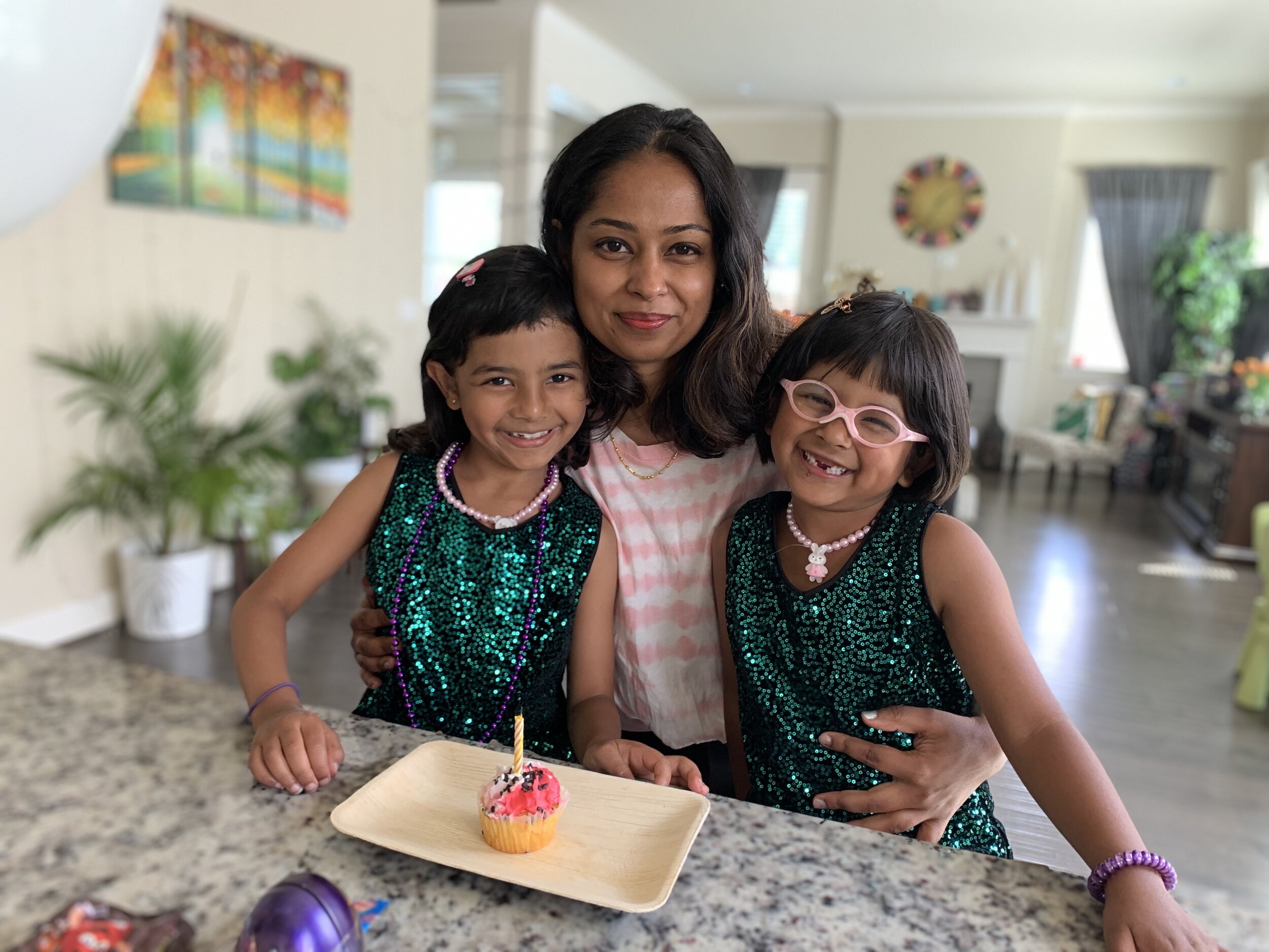Pallavi Pande w/family