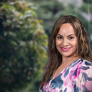 Leticia Lares